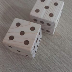 Antedu wooden dice